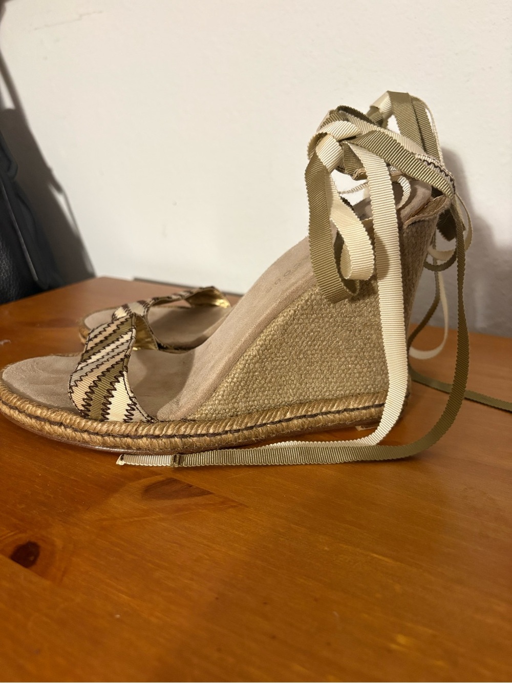 Marc Jacobs $235 Wedge Espadrille Sandals in Beige with Ankle Tie
